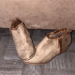 Women's Tan Ankle Boots
